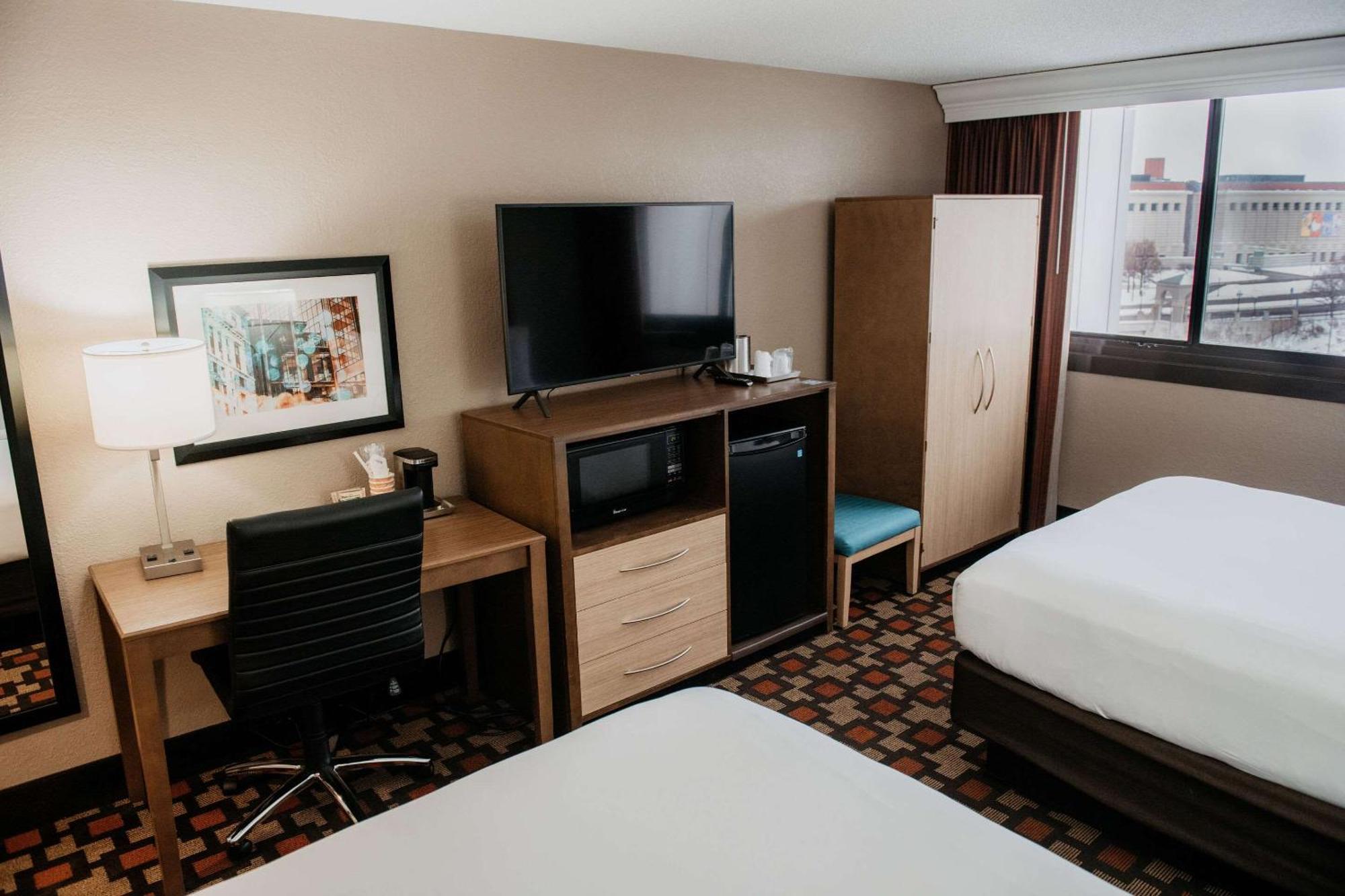 Radisson Hotel St Paul Downtown Сейнт Пол Екстериор снимка